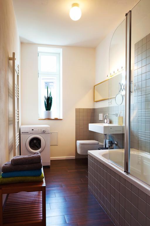 Design Apartments "Hier War Goethe Nie" Weimar  Oda fotoğraf